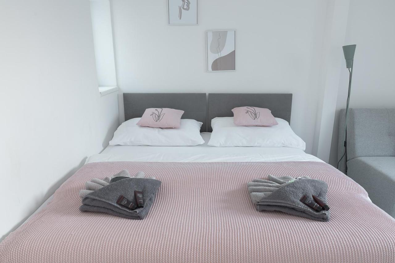 Skolska Winter Terrace Apartment ปราก ภายนอก รูปภาพ